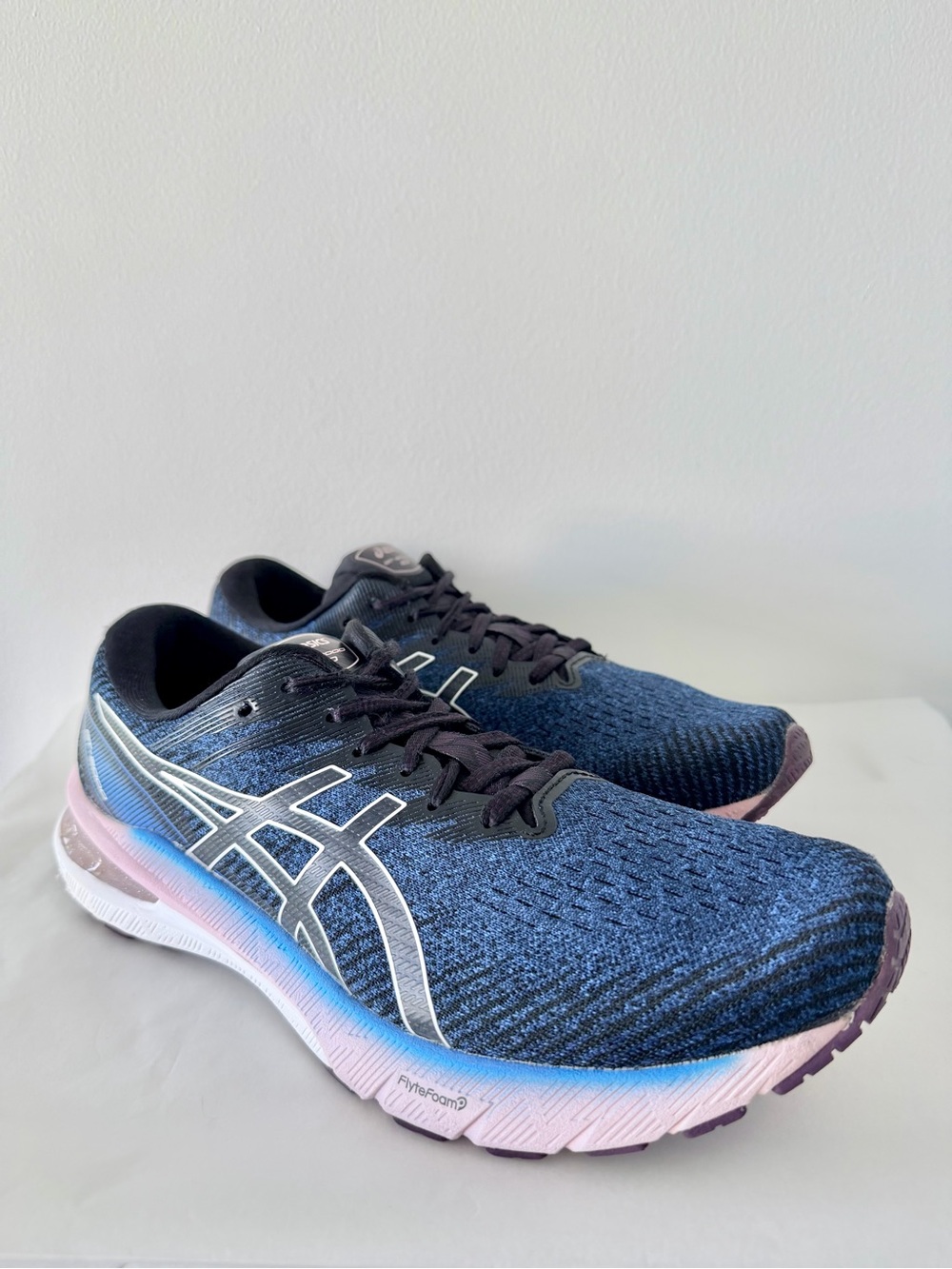 ASICS GT-2000 10 Running Shoes in Blue/Pink (Size: Women’s 11, Men’s 9.5)